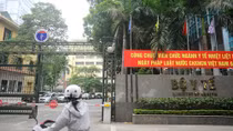 Nhiều băn khoăn xung quanh quy định độc thân mới được chuyển giới