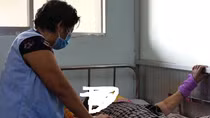 Buồn vui nghề Osin bệnh viện