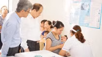 Triển khai vaccine 5 trong 1 mới vào tiêm chủng mở rộng