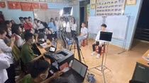 Công an huyện Đắk Mil tăng ca cấp CCCD cho học sinh vào ban đêm