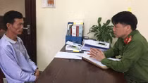 Khởi tố đối tượng chống người thi hành công vụ