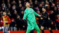 Sân Anfield và chú phượng hoàng bị "vặt lông"