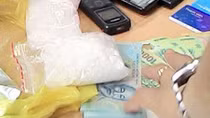 2 cặp đôi thuê nhà nghỉ phê ma túy