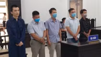 Hoãn xử vụ “hô biến” người nước ngoài thành… người Việt Nam 