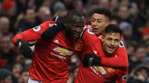 Tân binh nổ súng, Quỷ Đỏ rút ngắn khoảng cách với ManCity