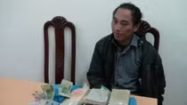 Mua 6 bánh heroin về “bán” thì bị bắt