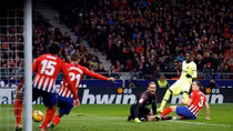 Dembele lập công, Barca thoát thua trước Atletico