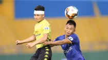 Quang Hải đổ máu và màn "tái sinh" của Hà Nội FC
