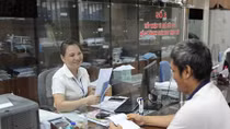 Lợi dụng chính sách,thu gom người bệnh đến khám, chữa bệnh dưới danh nghĩa từ thiện