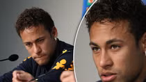 Neymar "nức nở" trong phòng họp báo
