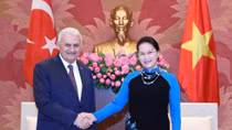 Chủ tịch Quốc hội Nguyễn Thị Kim Ngân tiếp Thủ tướng Thổ Nhĩ Kỳ