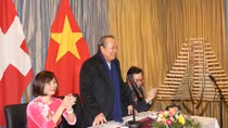 Phó Thủ tướng Thường trực thăm, chúc Tết cộng đồng người Việt tại Thuỵ Sĩ