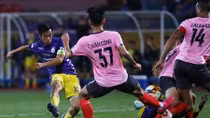 Nhọc nhằn đánh bại Hà Tĩnh, Hà Nội FC tiếp tục bám đuổi Viettel