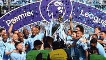 Man City hòa "hú vía", trong ngày nhận cúp
