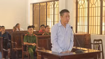 Phạt 18 năm tù với đối tượng sử dụng trái phép vũ khí quân dụng bắn chết người