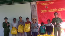 Công an huyện Krông Nô (Đắk Nông) hoạt động thiện nguyện vùng sâu, vùng xa