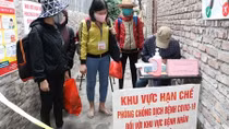 "Xóm chạy thận" những ngày đại dịch