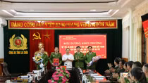 Khen thưởng tập thể, cá nhân có thành tích trong phá chuyên án thu giữ 8 bánh heroin