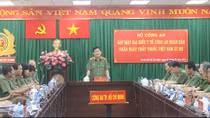 Lặng thầm nghề y tại trại giam
