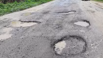 Quốc lộ 19 nhiều đoạn hư hỏng nghiêm trọng