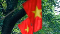 Nắng nóng bao trùm miền Bắc, miền Trung