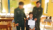 Bắt "trùm" ma túy vận chuyển 6 bánh heroin