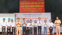 Tuyên truyền Luật Giao thông đường bộ và hướng dẫn lái xe an toàn tại trường học