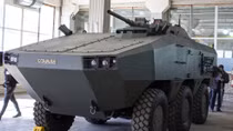Ukraine khoe hàng loạt thiết giáp thế hệ mới