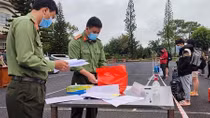Ấm áp tình người trong khu cách ly tập trung của Công an