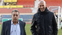 Đại diện của Zinedine Zidane phủ nhận tin đồn tới Man Utd