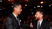 Messi lần đầu bỏ phiếu bầu cho Ronaldo