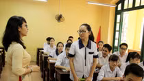 Bỏ “đuổi học” thành “tạm dừng học tập trên lớp”
