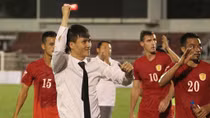 Hai chiếc áo của Công Vinh