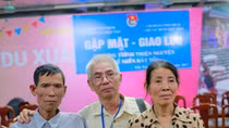 Nghị lực phi thường của nữ thi sĩ khuyết tật