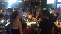 Con đại gia sài thành… "bay đêm"