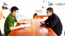 Trốn truy nã trong khu cách ly COVID-19