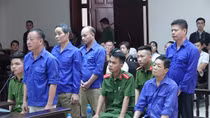 Sai phạm của Ban Quản lý chợ Long Biên từ phiên tòa xét xử: 5 đối tượng "bảo kê"
