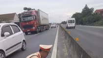 Thay đổi tội danh đối với lái xe container kéo lê CSGT Hà Tĩnh hàng trăm mét