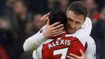 Đè bẹp Tottenham, Arsenal áp sát top 4