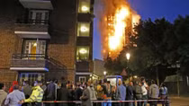 Điều tra bê bối ăn chặn tiền cứu trợ nạn nhân vụ cháy tháp Grenfell