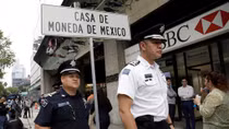 Ám ảnh nạn cướp ngang nhiên hoành hành tại Thủ đô của Mexico