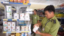 Xử lý trách nhiệm người đứng đầu để buôn lậu, hàng giả lộng hành