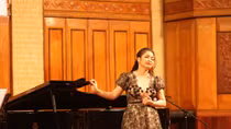Ca sĩ Đinh Trang: Tôi đã dành cả tuổi trẻ để yêu và học opera