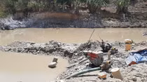 Công an huyện Đak Đoa triệt xóa 2 bãi khai thác vàng trái phép