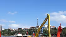 Bất thường trong đấu thầu nạo vét lòng sông Tam Bạc