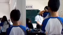 Xôn xao clip thầy giáo và nữ sinh đánh nhau trong lớp học