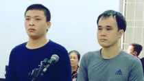 Lĩnh án tù vì mang súng đi đòi nợ