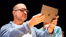 Jony Ive - người góp phần làm nên huyền thoại cho Apple