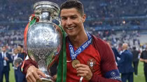 Chính thức : EURO 2020 bị hoãn sang hè 2021