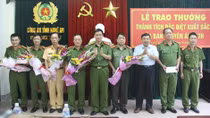 Chặt đứt “cái chết trắng” từ bên kia biên giới